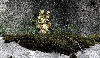  Am Wegesrand : Maria mit dem Jesus-Kind 